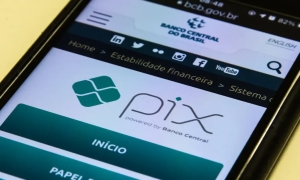 Pix n&atilde;o discrimina empresas estrangeiras, responde Brasil aos EUA