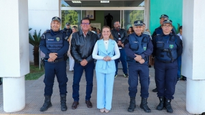 Prefeita entrega oito viaturas e refor&ccedil;a em at&eacute; 50% atua&ccedil;&atilde;o da Guarda Municipal em V&aacute;rzea Grande