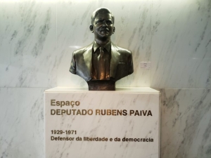 Filme &ldquo;Ainda Estou Aqui&rdquo; inspira busca por informa&ccedil;&otilde;es sobre deputado Rubens Paiva e a ditadura militar