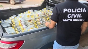 Pol&iacute;cia Civil e Vigil&acirc;ncia Sanit&aacute;ria fecham f&aacute;brica clandestina de bebidas destiladas em V&aacute;rzea Grande