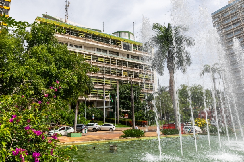 Prefeitura de Cuiab&aacute; paga aposentados, pensionistas e injeta R$ 30 milh&otilde;es na economia