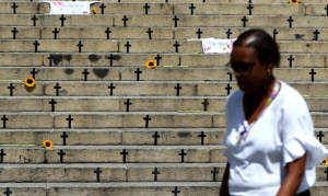 A cada 17 horas, ao menos uma mulher foi v&iacute;tima de feminic&iacute;dio em 2024