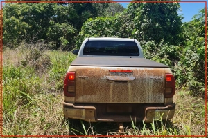 Caminhonete roubada foi encontrada pr&oacute;ximo a fazenda em Nobres
