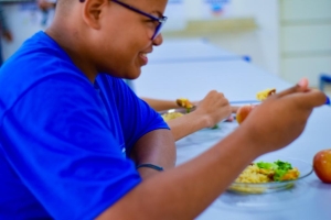 Com sal&aacute;rio de R$ 7,8 mil e 40h semanais, Seduc abre sele&ccedil;&atilde;o para bibliotec&aacute;rios e nutricionistas