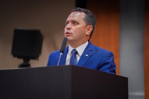 Diego enaltece parceria com Sesc em prol da sa&uacute;de feminina