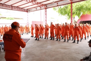 Corpo de Bombeiros realiza capacita&ccedil;&atilde;o da For&ccedil;a Nacional para refor&ccedil;ar atua&ccedil;&atilde;o em inc&ecirc;ndios florestais